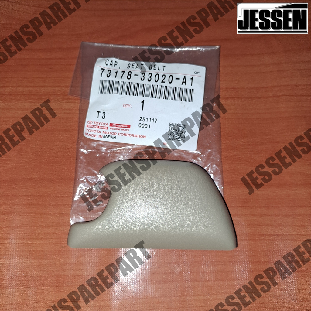 Cover Tutup Baut Seat Belt Cap Seat Belt Toyota Innova Fortuner Hiace 73178-33020-A1 Original