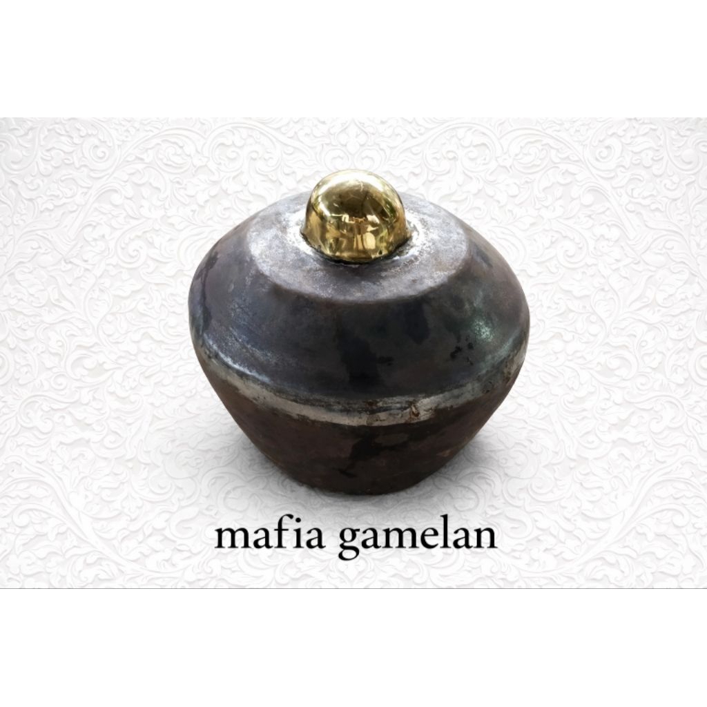 Bonang besi pencu kuningan