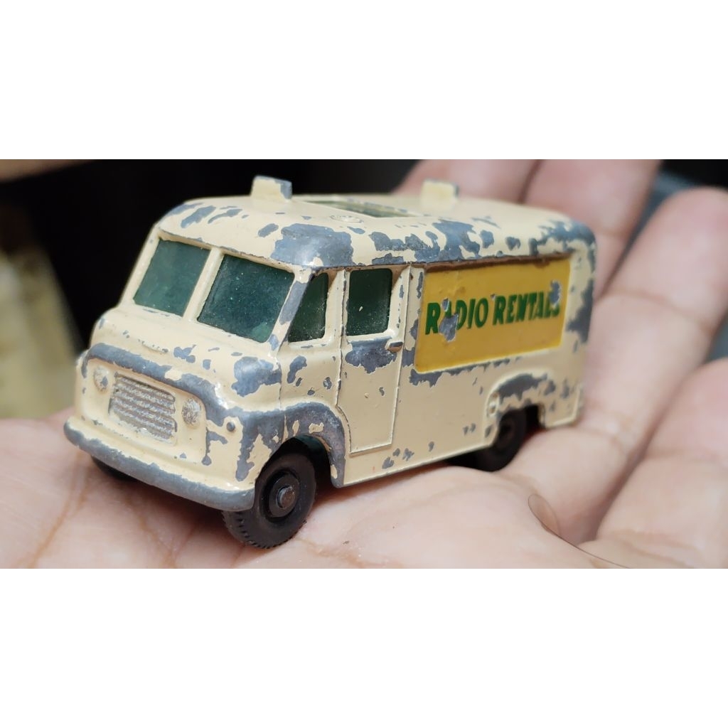 Matchbox Lesney Commer TV van