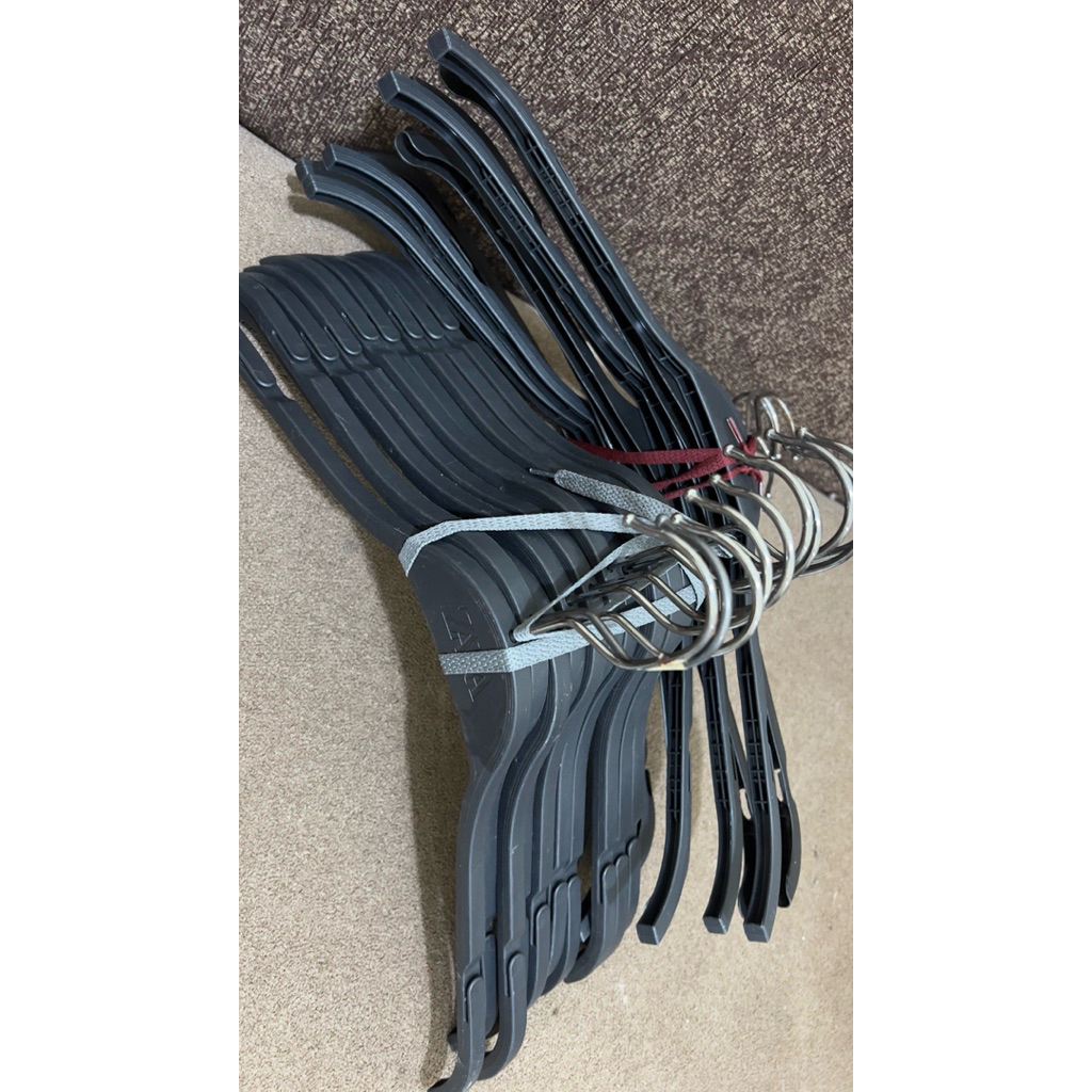 Hanger Bekas toko layak pakai 10 pcs