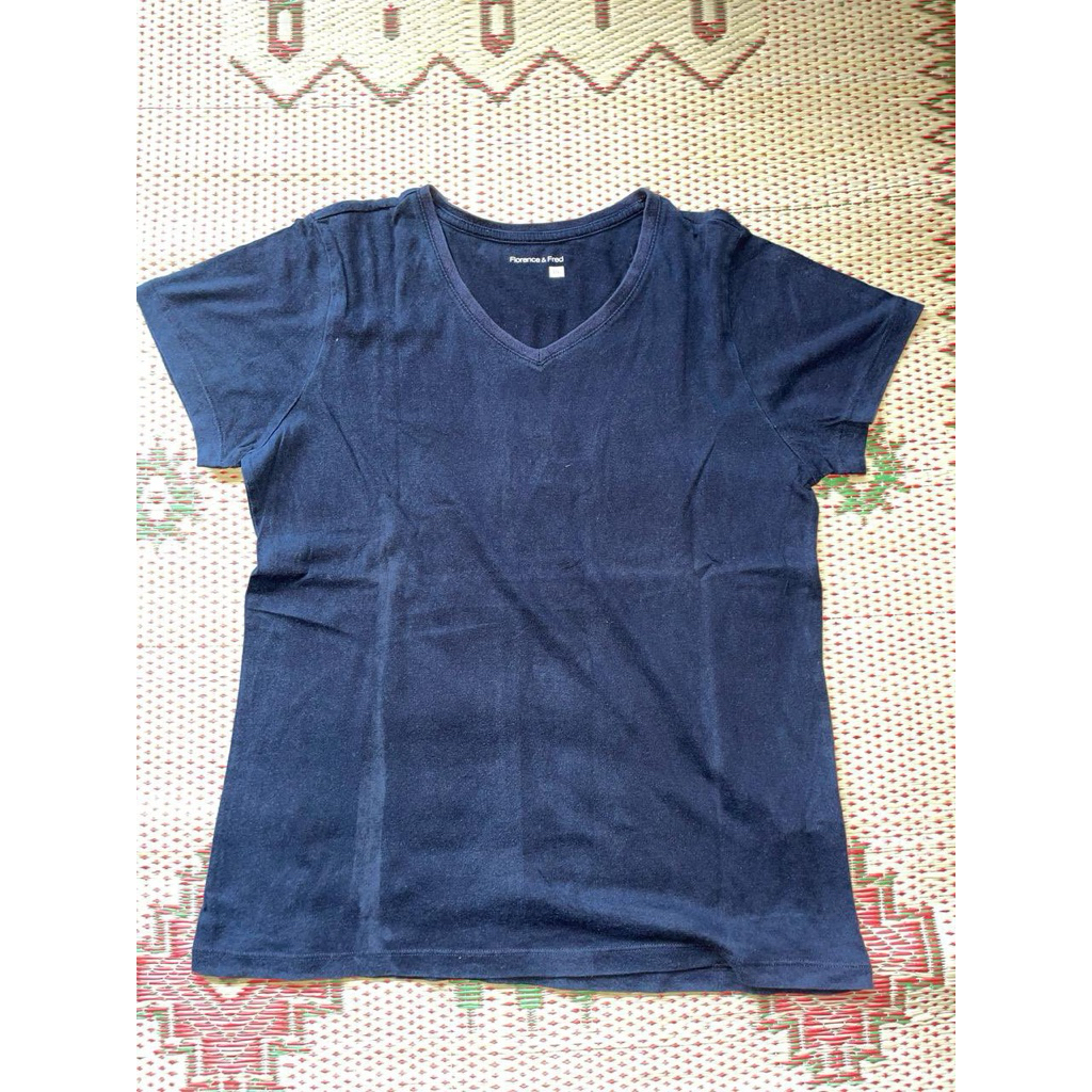 kaos item florence & fred