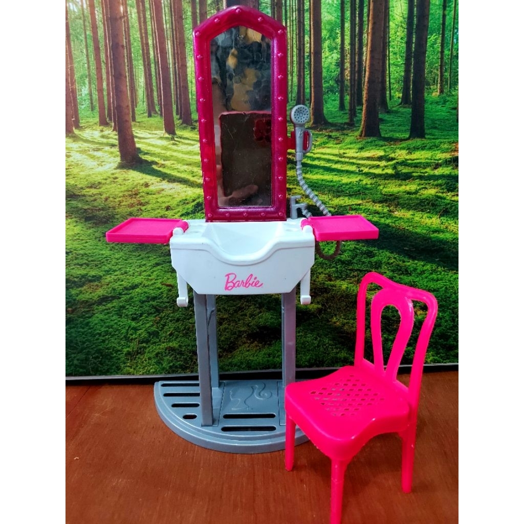 Perabot Barbie