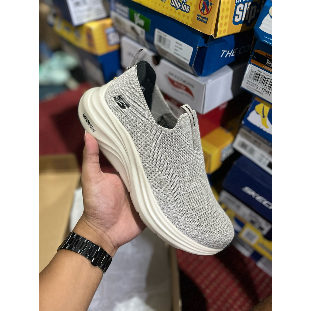 Skechers Foam Oxulus Slip On Men Taupe Black BNIB