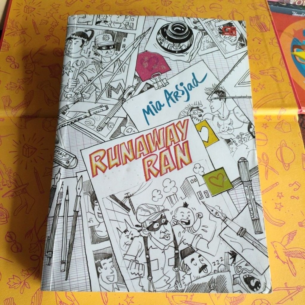 Novel original Runaway Ran oleh Mia Arsjad