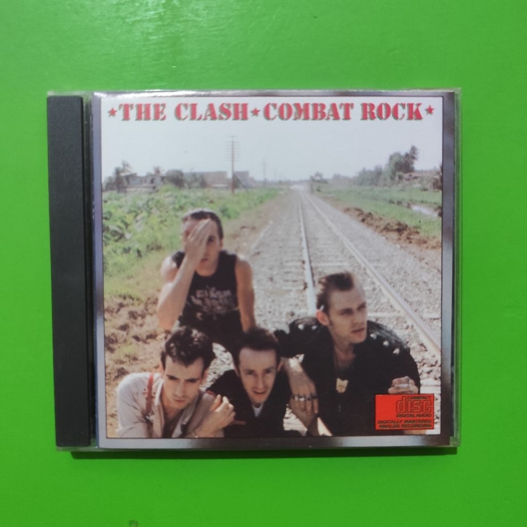 CD Import THE CLASH Combat Rock