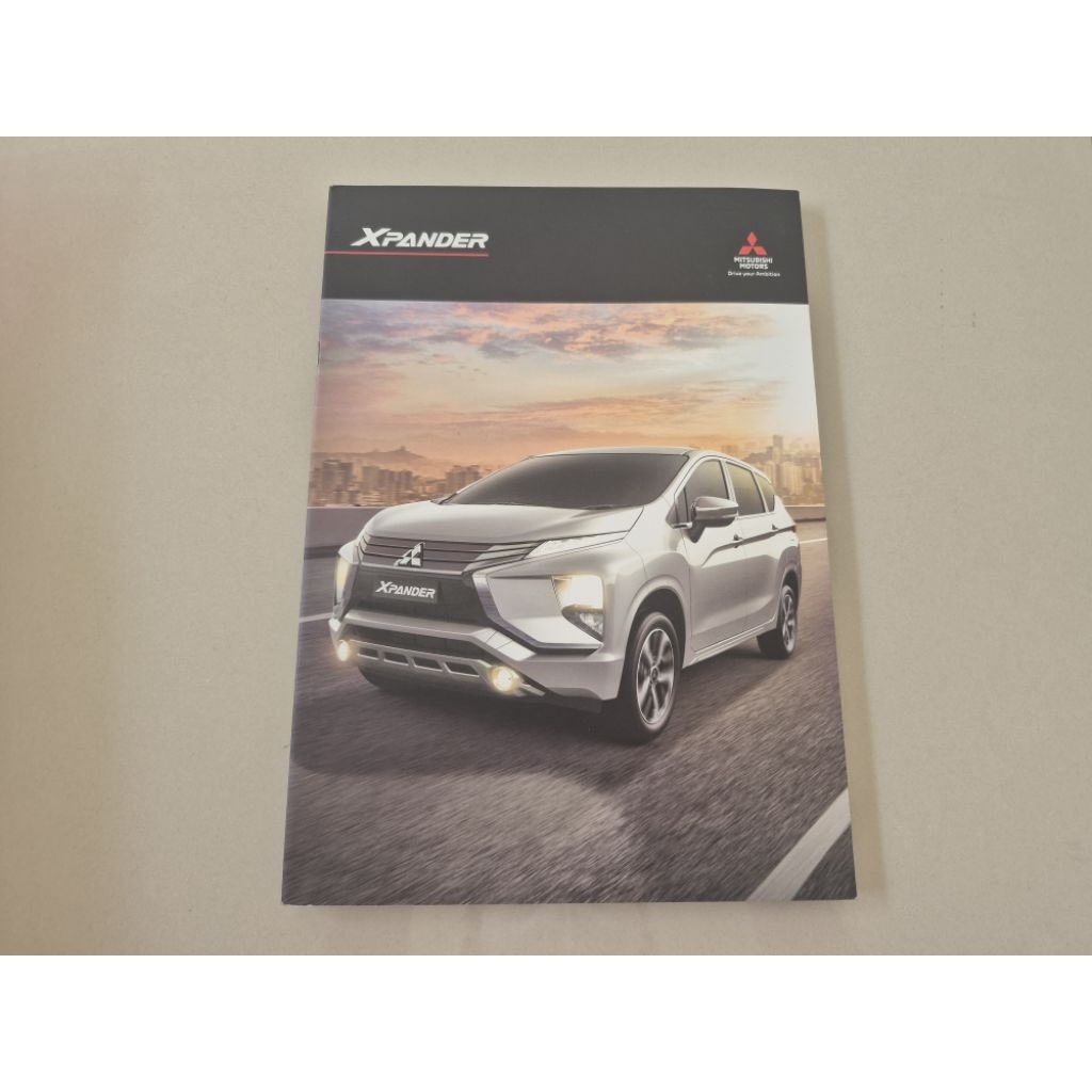 brosur katalog mobil mitsubishi xpander 2019 booklet buku
