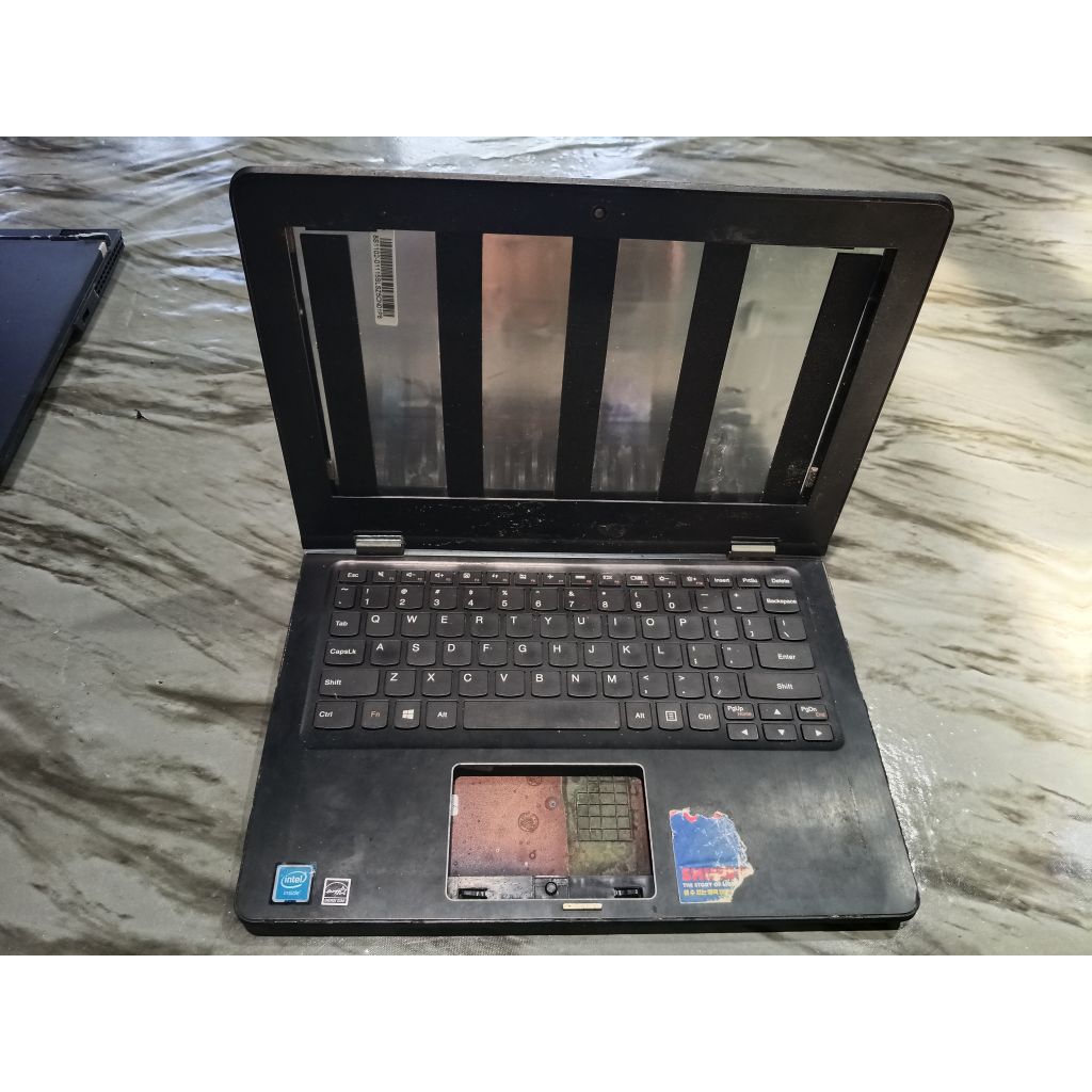 kesing cesing casing case laptop ideapad 300s-11IBR