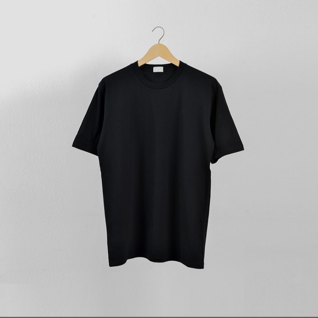 Kaos Polos Hitam (semi oversize) - Eden T-shirt [Finewale]