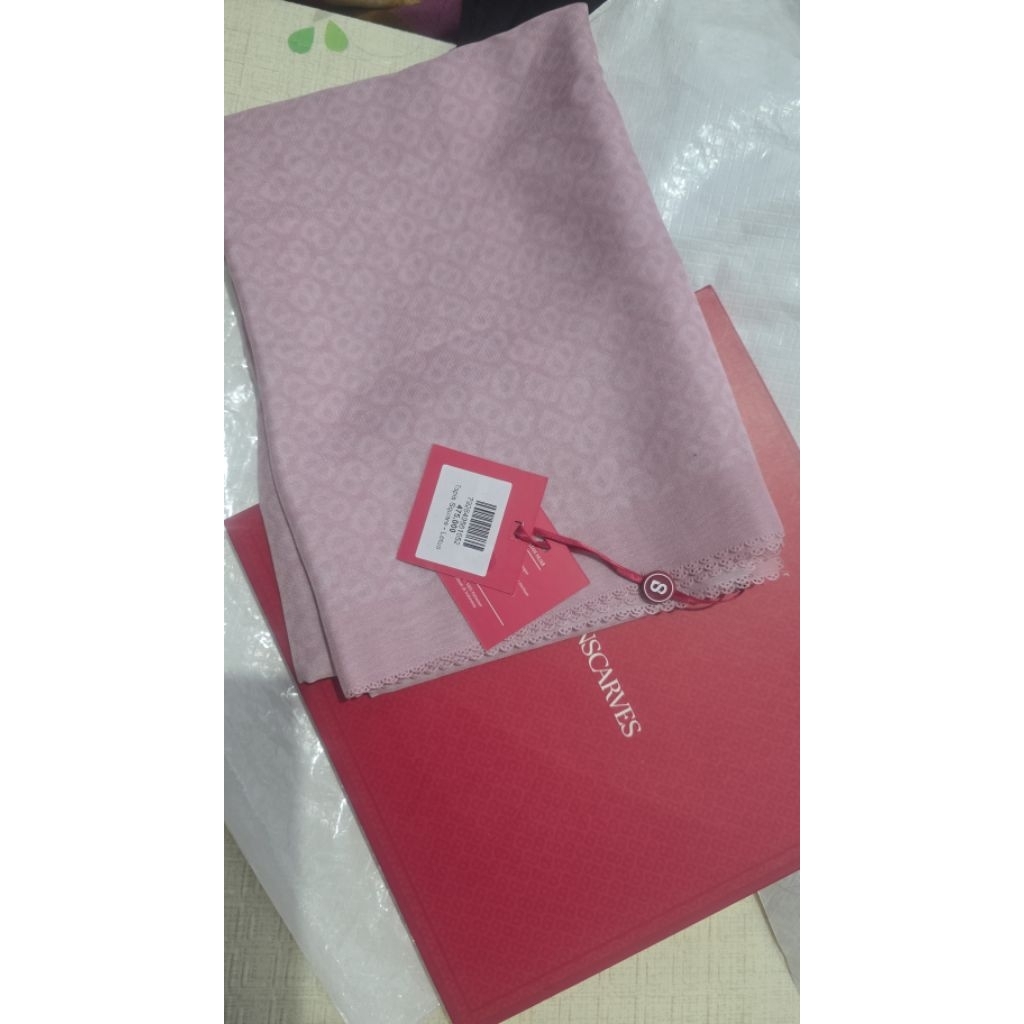 buttonscarves tapis square lotus new