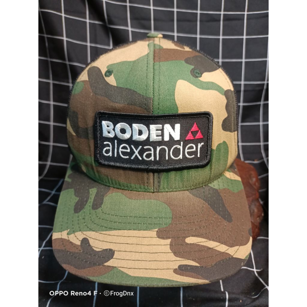 Trucker Camo-Acrylic woll