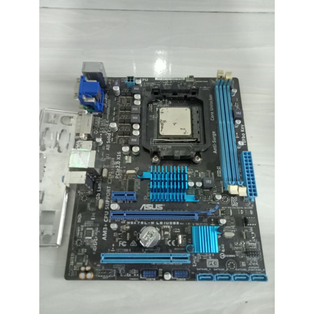 sepaket motherboard mainboard mobo asus m5a78l - m le / usb 3 + amd fx 6300 am3+