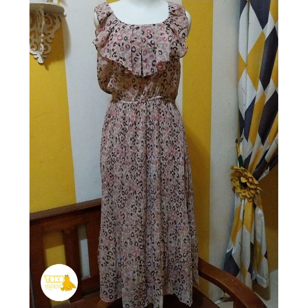 dress plisket dada ruffle