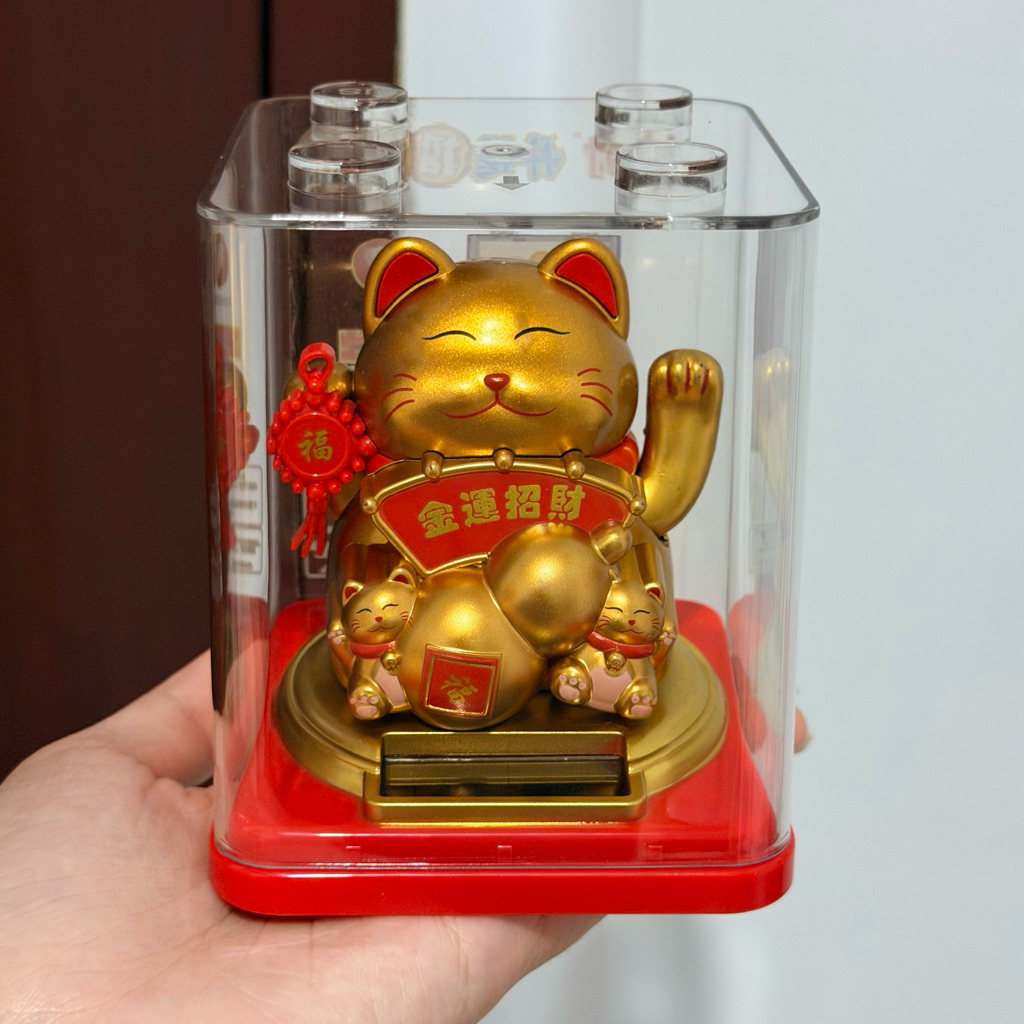 Patung Kucing Emas KE-01 Lucky Cat ( Kucing Hoki ) | Gerak Sendiri tanpa batre , panjangan dekorasi 