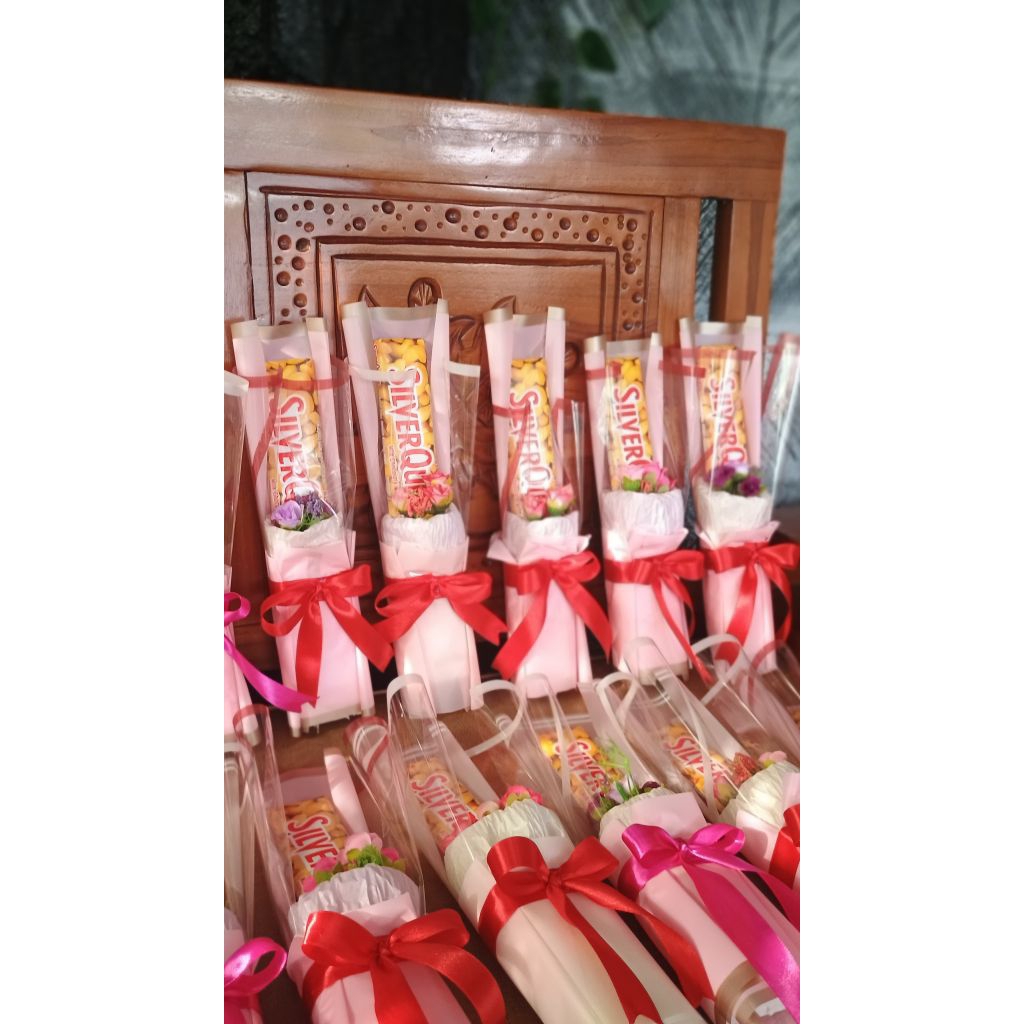 Buket Valentine Coklat Silverqueen Harga Murah Kualitas Mewah