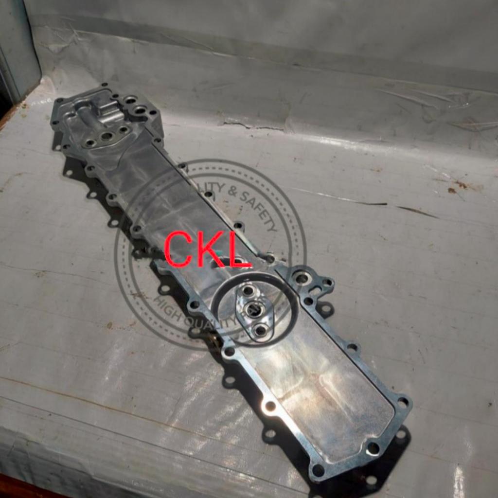 Tutup cover oli cooler pendingin oli mitsubishi fuso 6d16,6d15,6d14