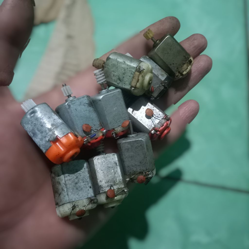 DINAMO MINI ORIGINAL CABUTAN MOBIL RC (baca deskripsi)