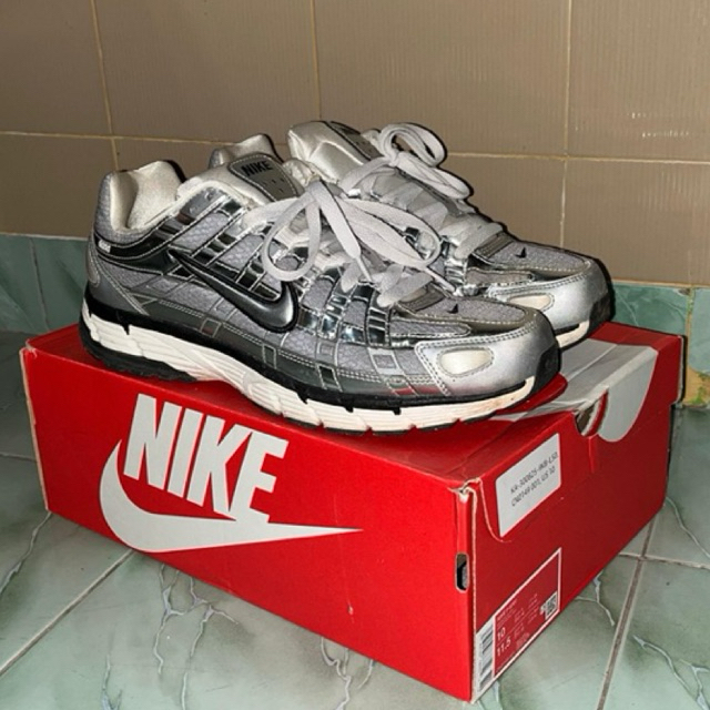 NIKE P6000