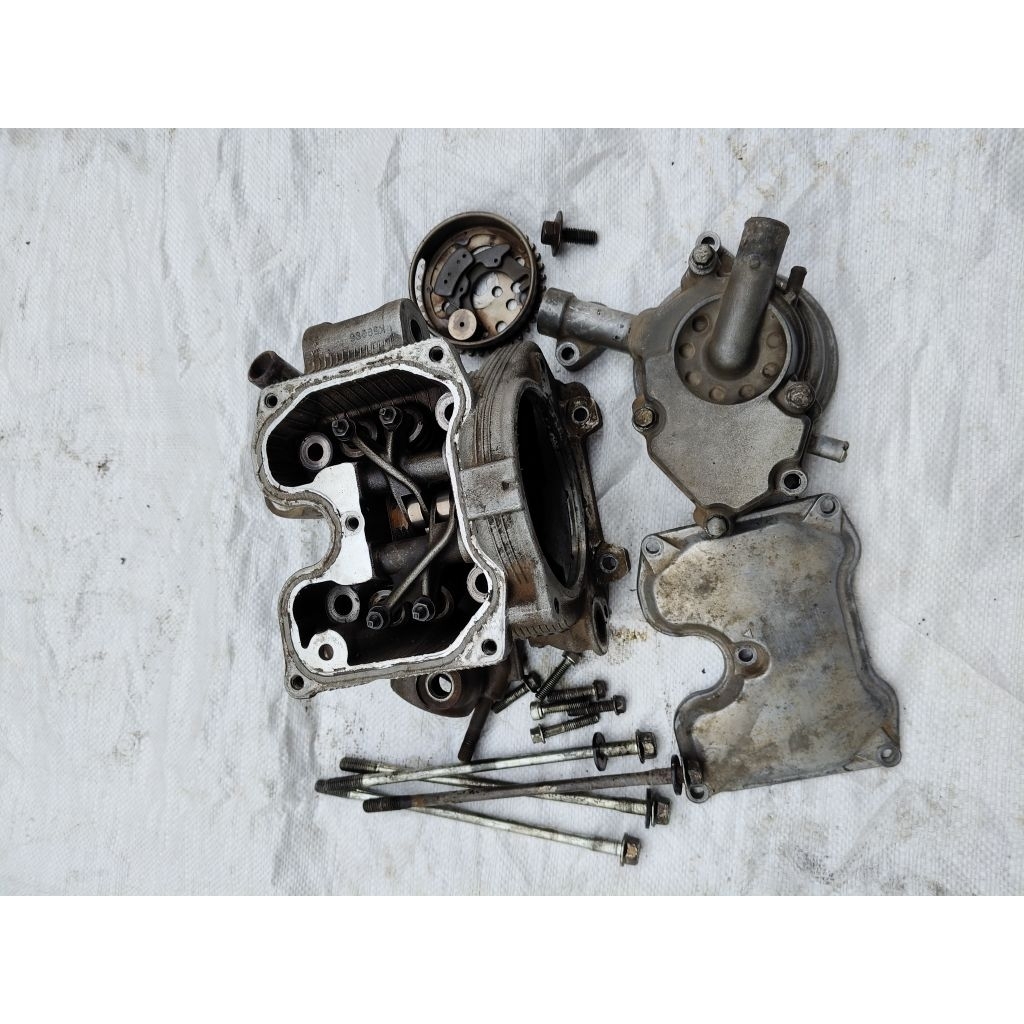 SILINDER HEAT ATAU HEAD YAMAHA VIXION NEW TH 2014 ORIGINAL BEKAS COPOTAN