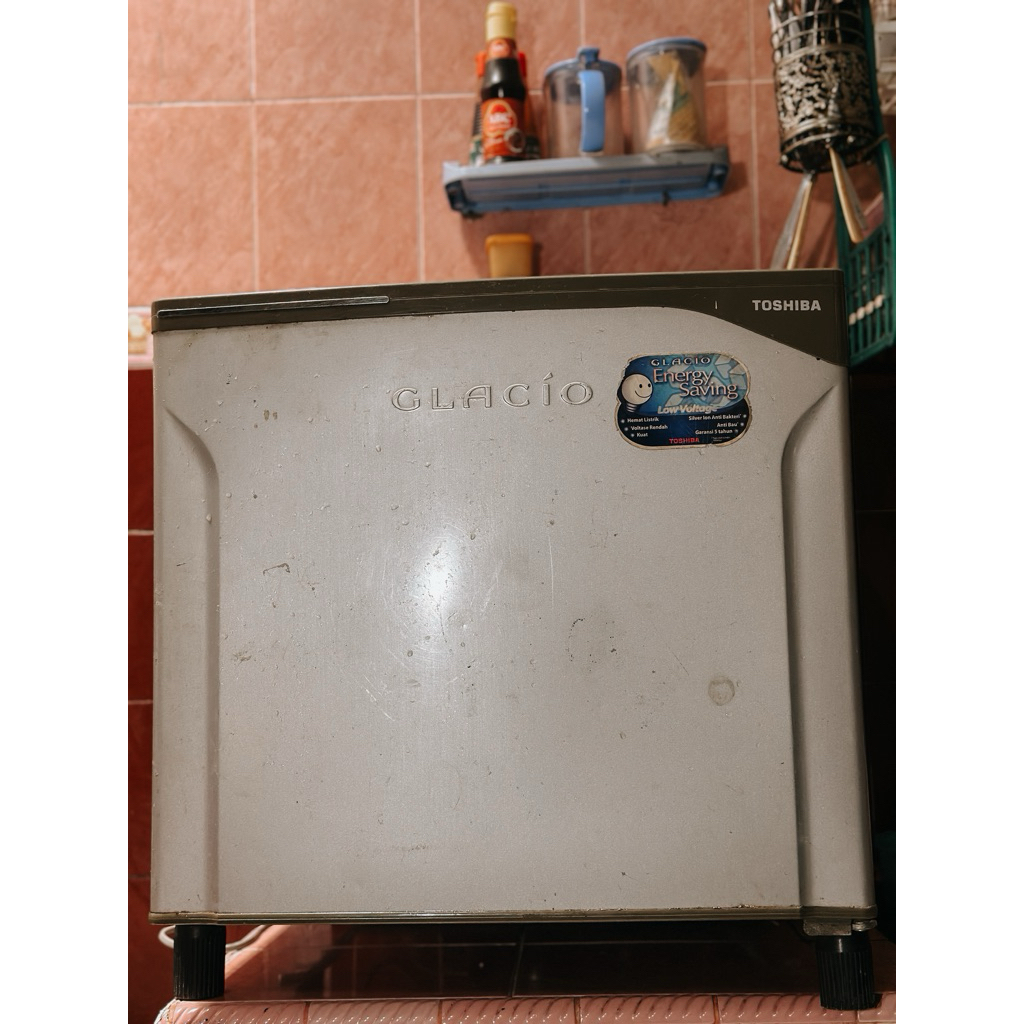 kulkas mini glacio preloved