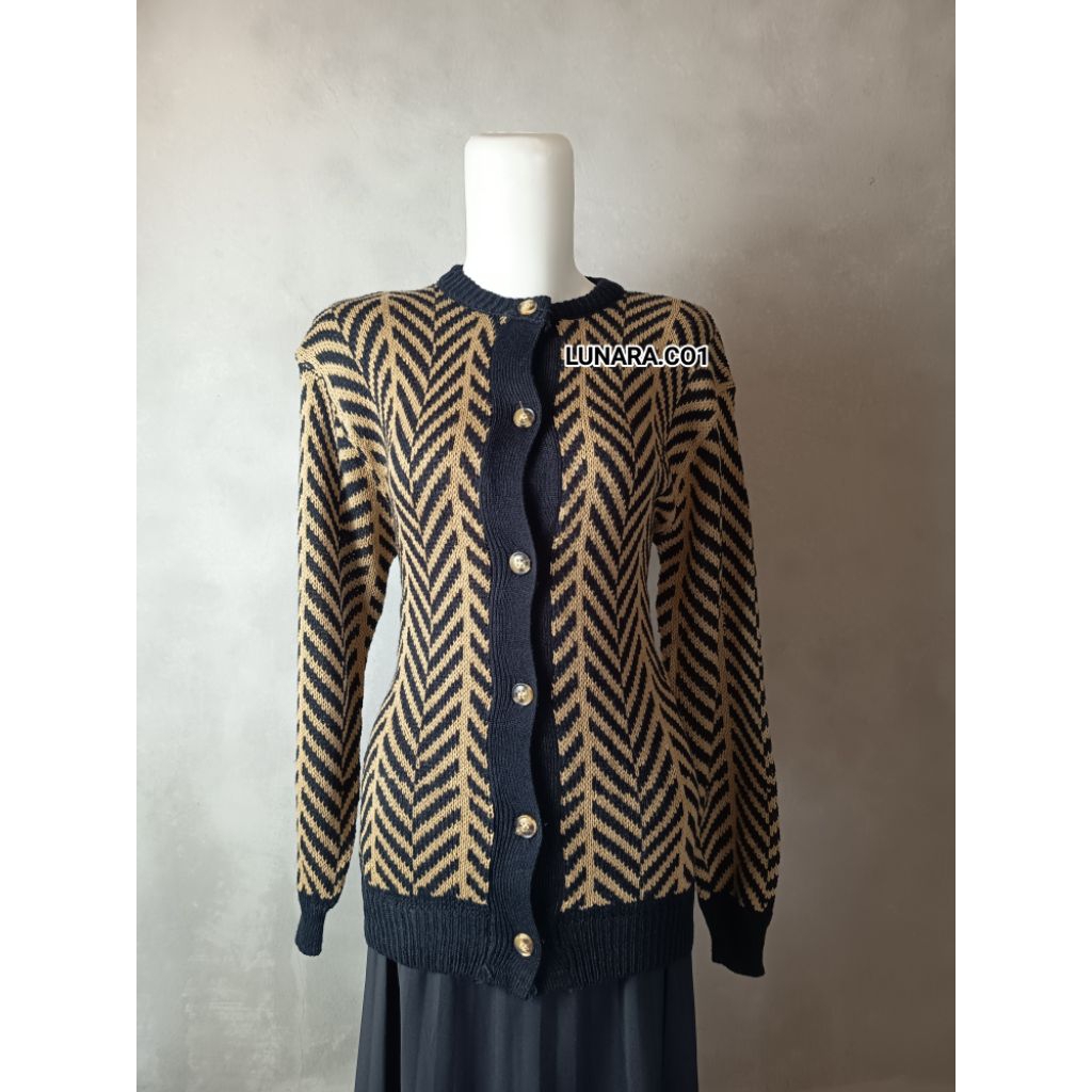 Cardigan Rajut Premium Motif Zigzag Hitam