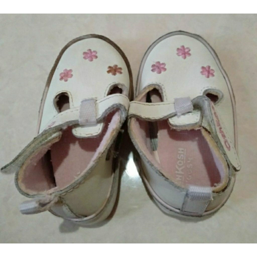 sepatu baby merek OSHKOSH ORIGINAL
