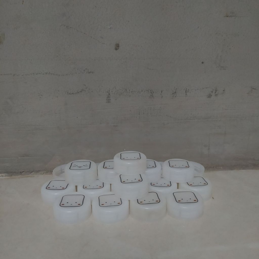 20pcs Tutup Botol Plastik Mogu Mogu Warna Putih Bening Karakter Lucu Bekas Bersih