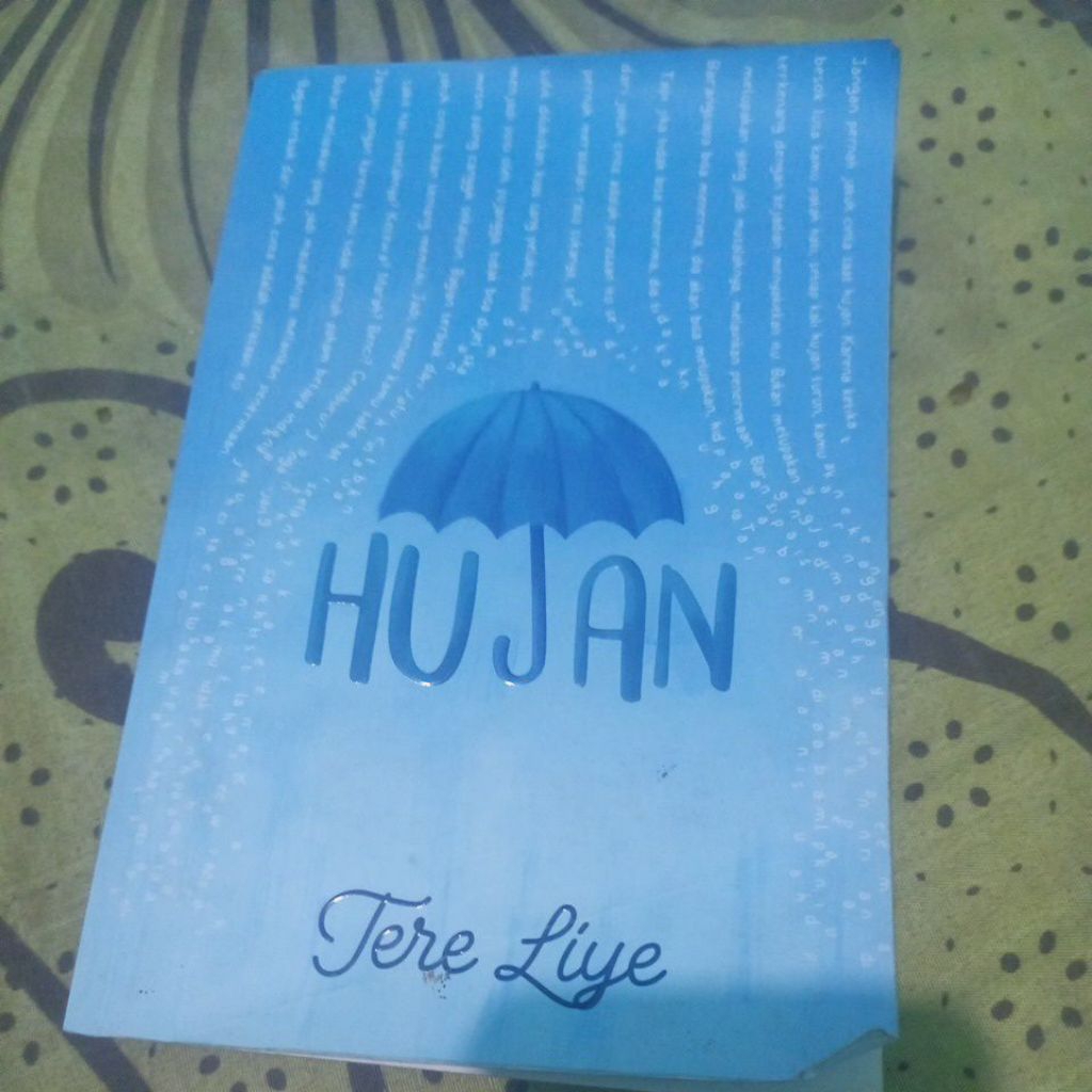 Hujan - Tere Liye. PreLoved