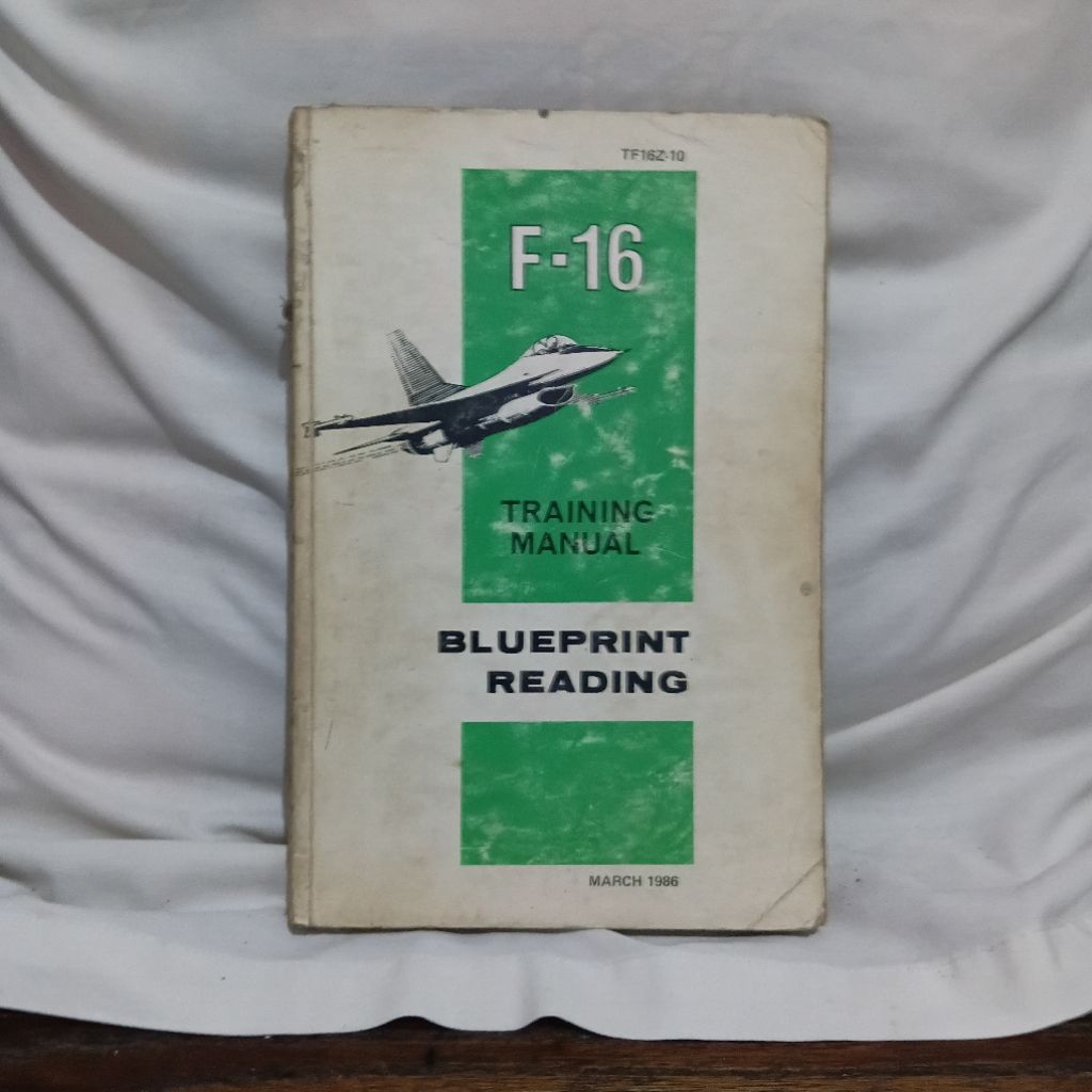 BUKU PESAWAT F16