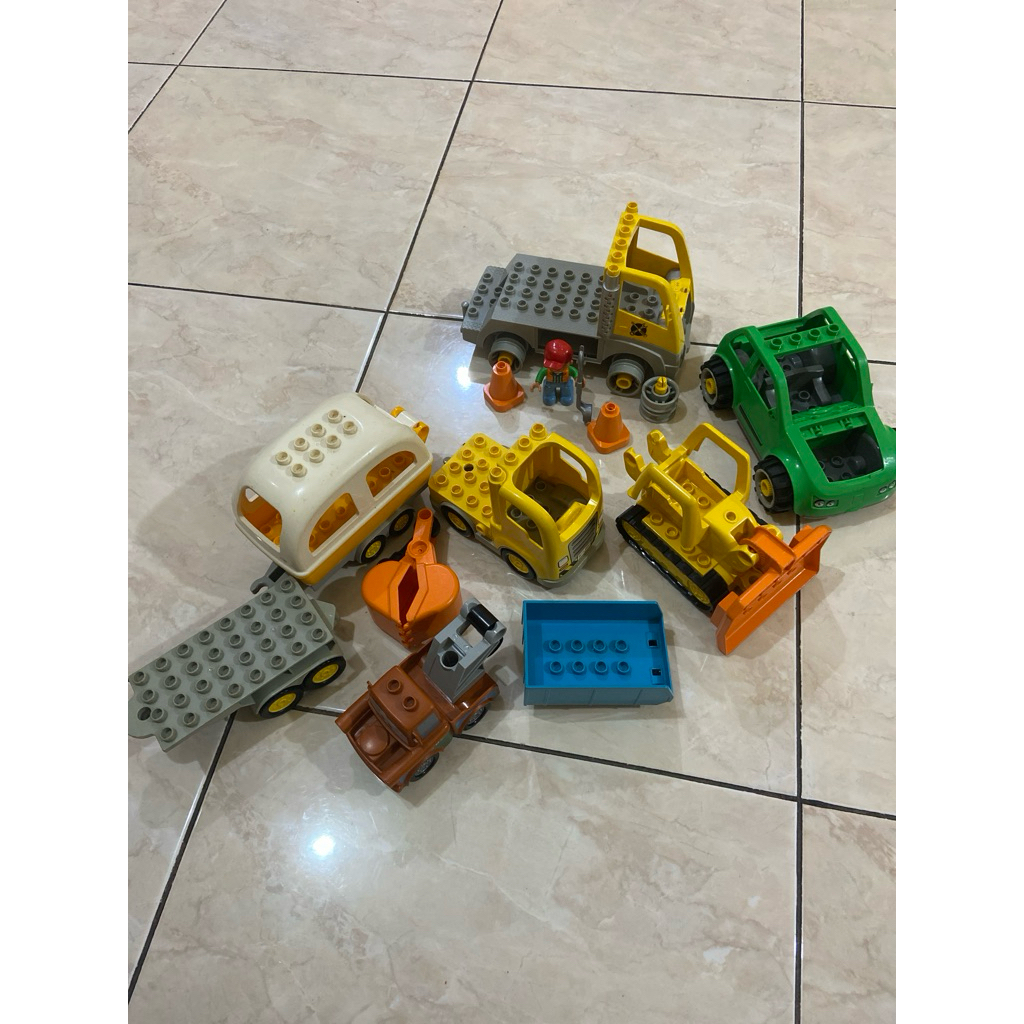 lego duplo mobil berbagai bentuk