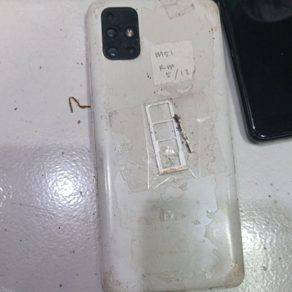samsung m51 minus,lcd baca deskripsi