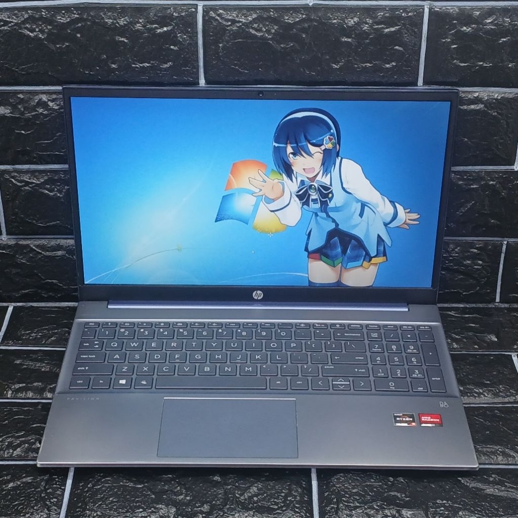 Laptop HP Pavilion 15-eh1052wm AMD Ryzen 5 5500U 8/512GB