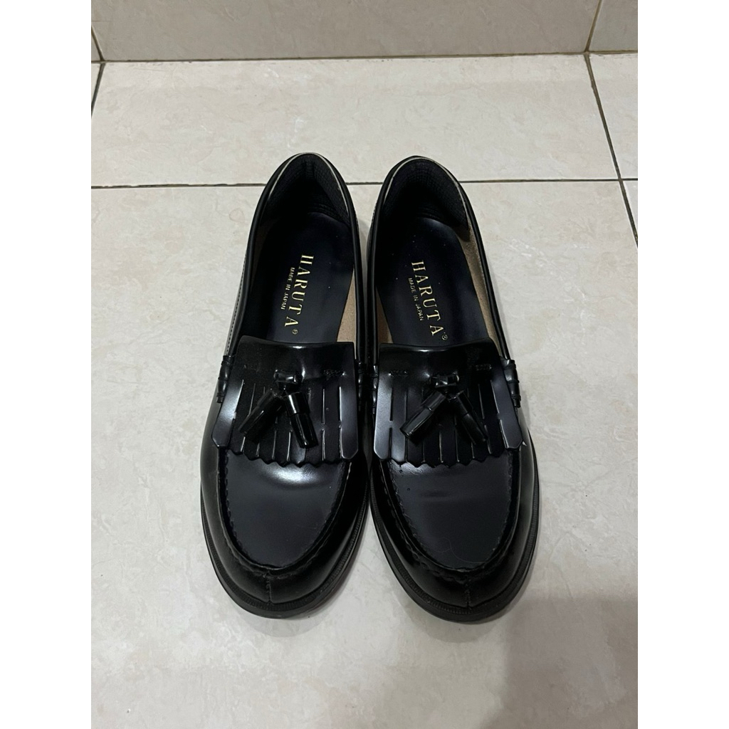 Sepatu Haruta