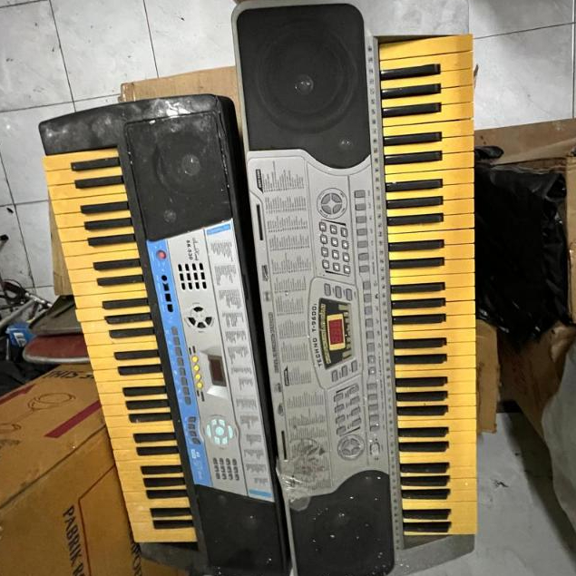 preloved bekas rombeng piano keyboard organ orgen pemula alat musik tidak tahu kondisi tidak coba