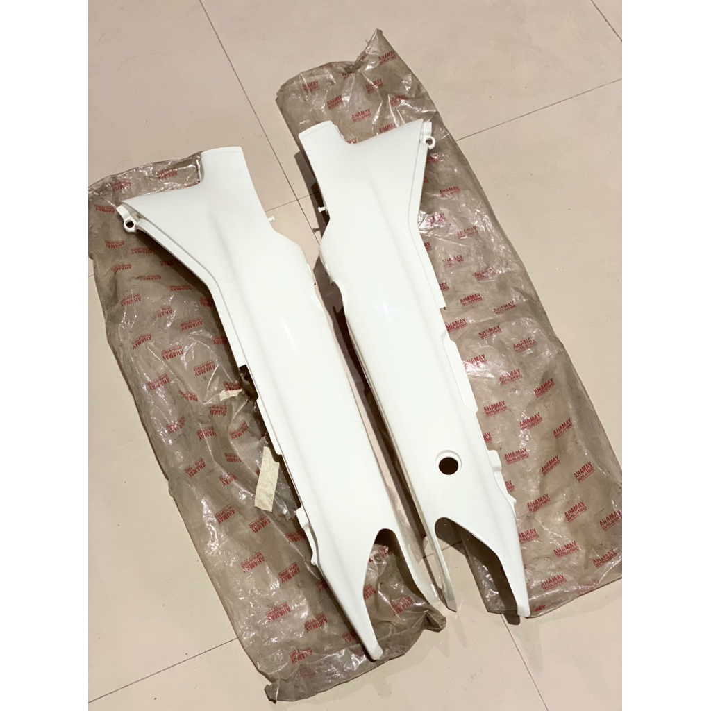 cover body bodi samping Yamaha FIZ F1Z FORCE1 Original putih albino 3XA-F1741-00-36 / 3XA-F1731-00-3