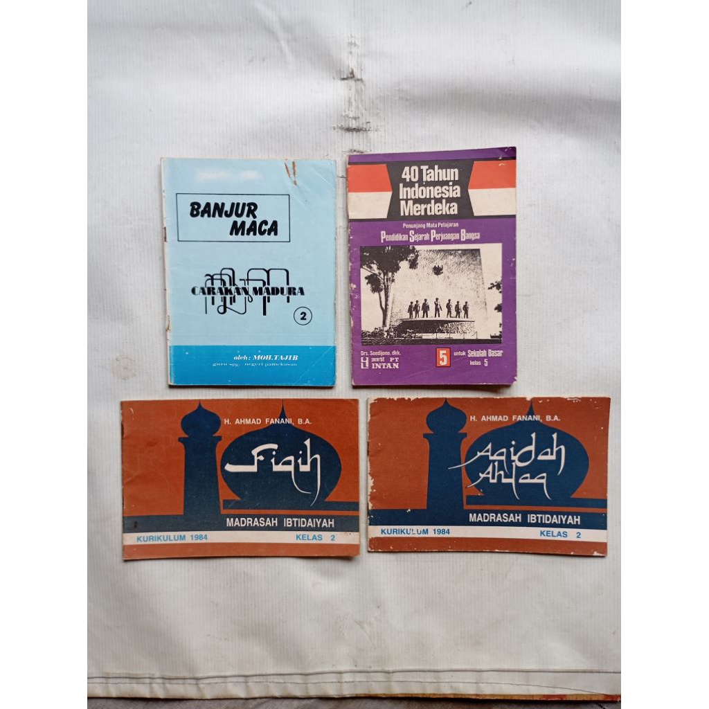 Buku Pelajaran Jadul