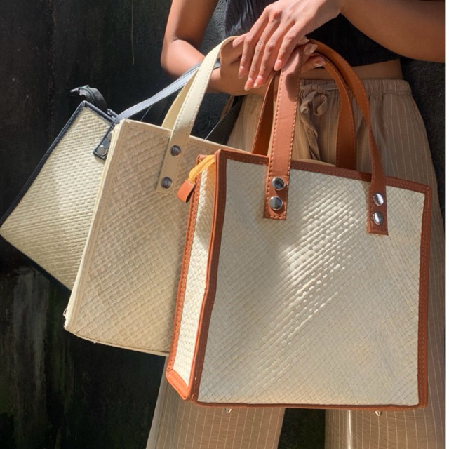 Tikar Bag // 28 x 25 cm // Tali 15cm // tas Anyaman pandan