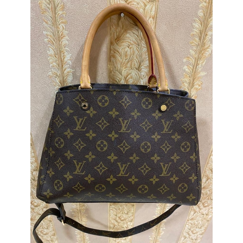 LV Montaigne BB top handle bag