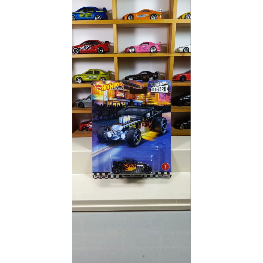 hot wheels boulevard bone shaker rare free protect