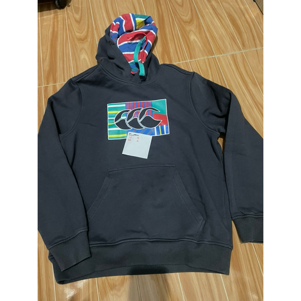 Hoodie hitam canterbury