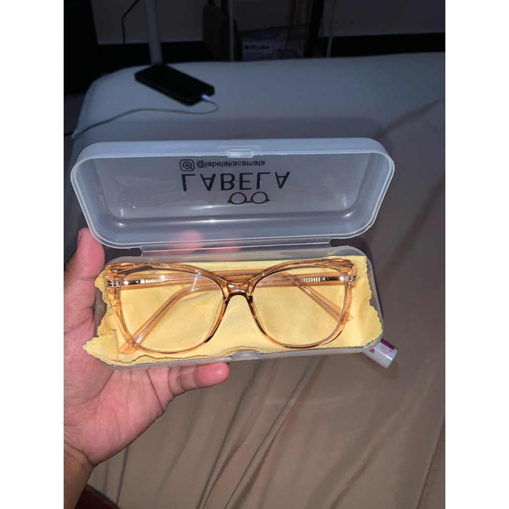 kacamata minus labela preloved