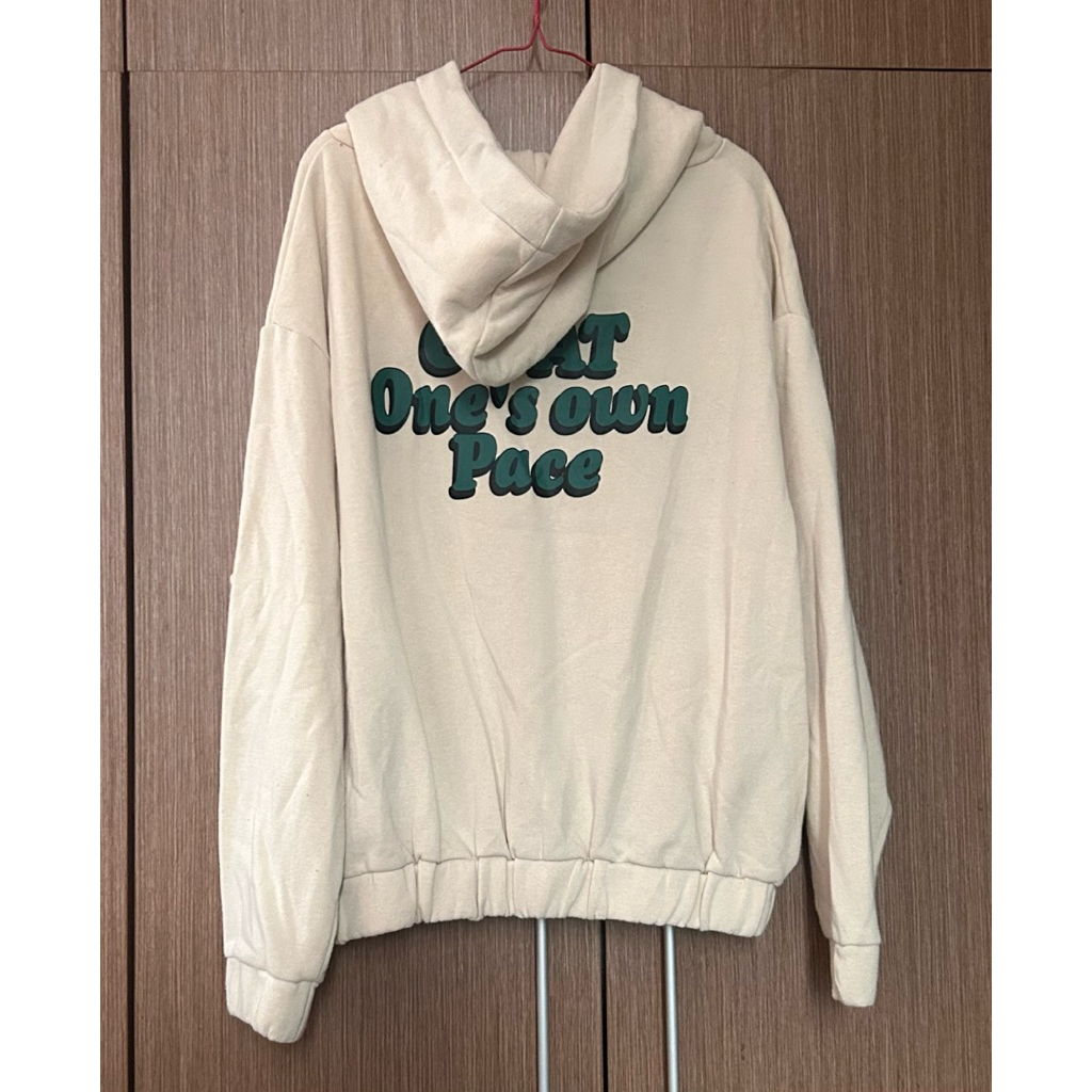 wego oversized hoodie zipper cream backprint