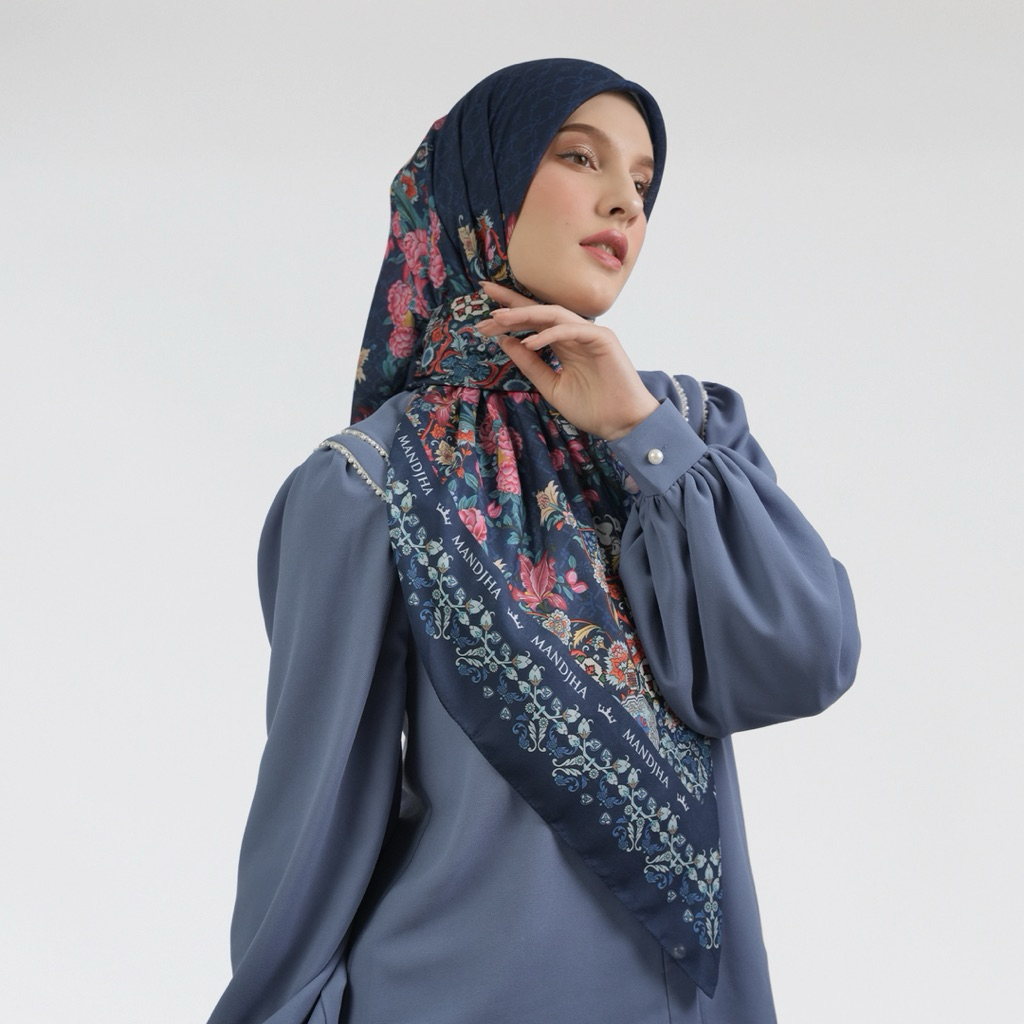 PATRIZIA SCARF | HIJAB MANDJHA IVAN GUNAWAN SEMARANG