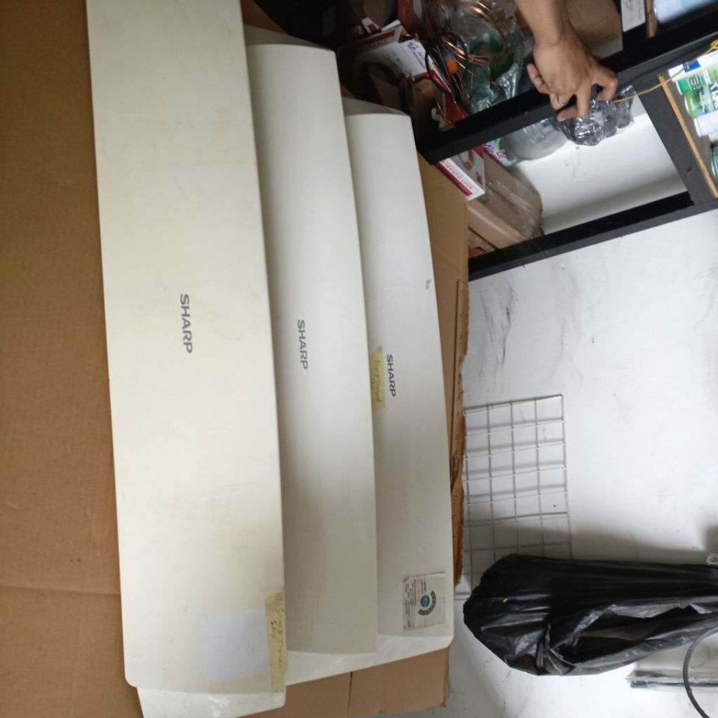 cover casing body Depan AC Sharp Thailand SAY 0,5pk( satuan)