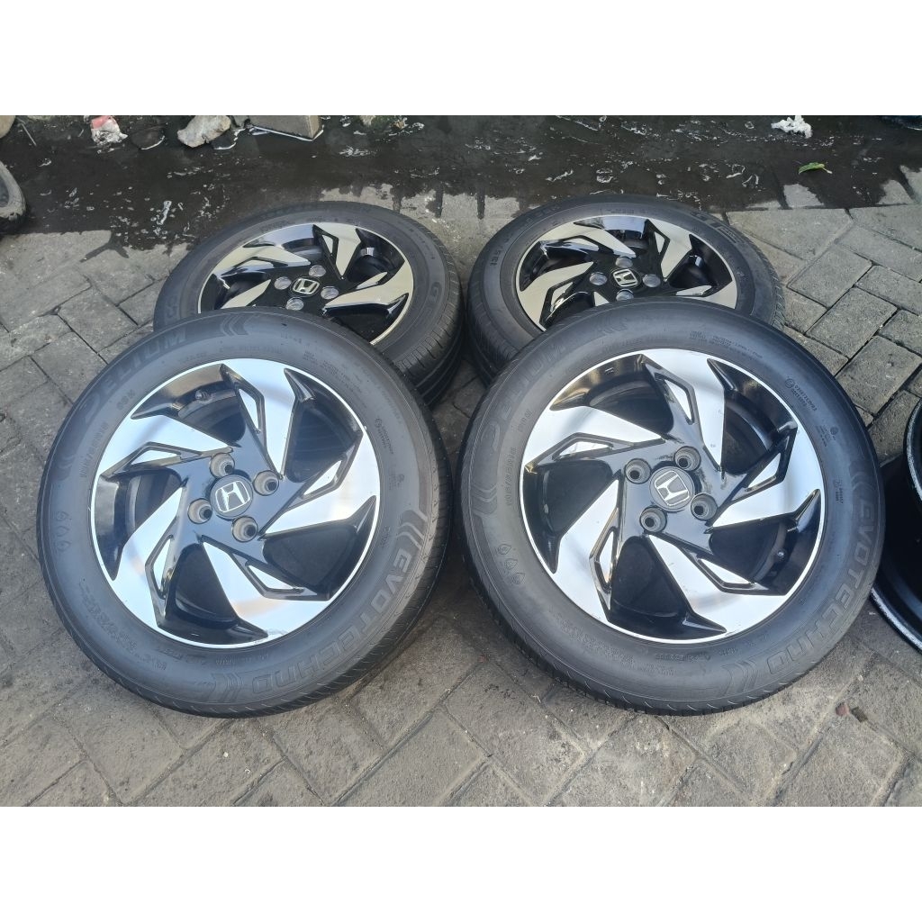 Ban Velg Mobilio RS R15