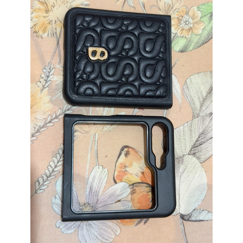 case z flip 5 second like new