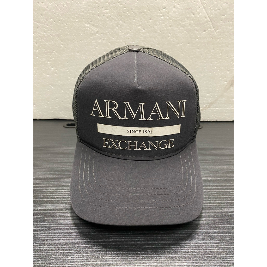TOPI TRUCKER ARMANI EXCHANGE