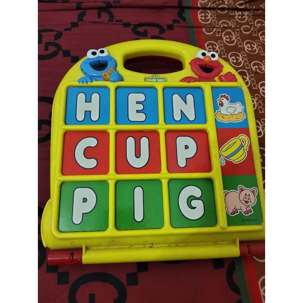 3 letter words brand sesame street