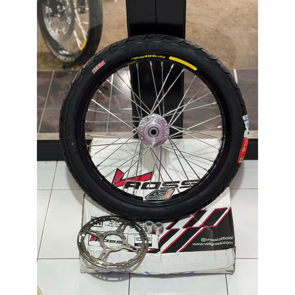 vleg ninja AG style ring 18 rossi ban kenda