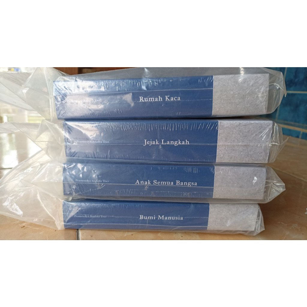 1 Set Tetralogi Pulau Buru by Pramoedya Ananta Toer (Edisi Seabad Pram)