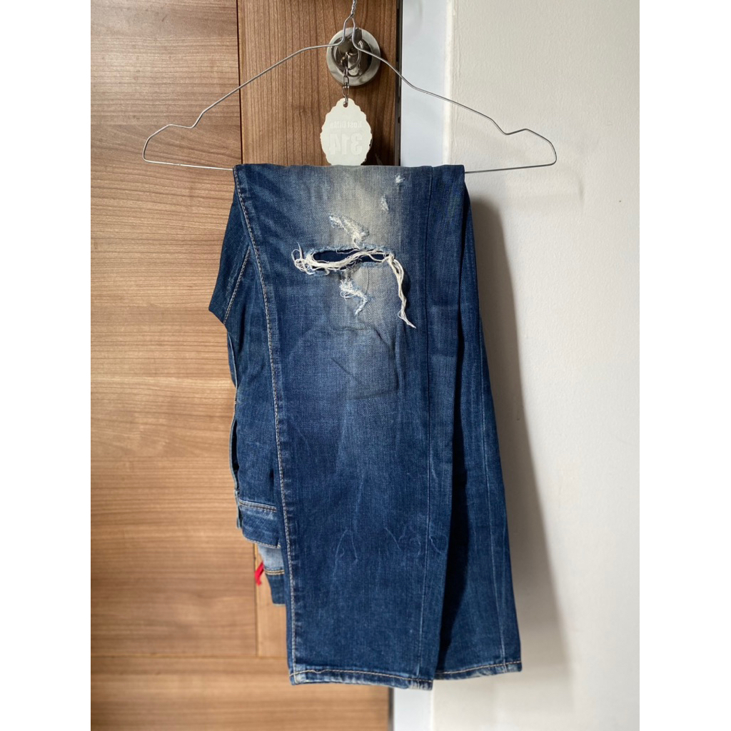 Preloved Logo Jeans Raw Denim Original / Ripped Jeans